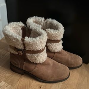 Women’s size 9.5 UGG boots